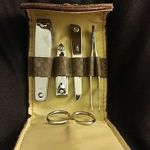 Heirloom Nail care 5 pieces set.